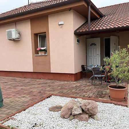 Apartmány Dimitra Štúrovo Exterior foto